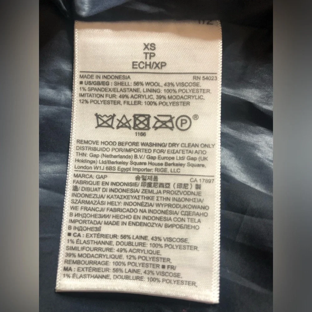 Gap women’s navy Primaloft wool blend vest size XS - Picture 5 of 10